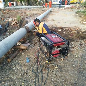 澤藤發(fā)電電焊機(jī)在電力搶修現(xiàn)場(chǎng)